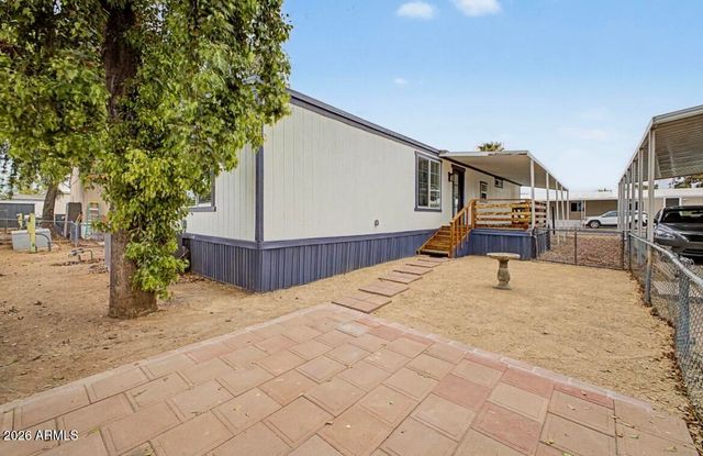 8601 N 71st Avenue 57, Glendale, AZ 85301