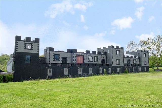 6900 Dave Carr Road, Charlestown, IN 47111