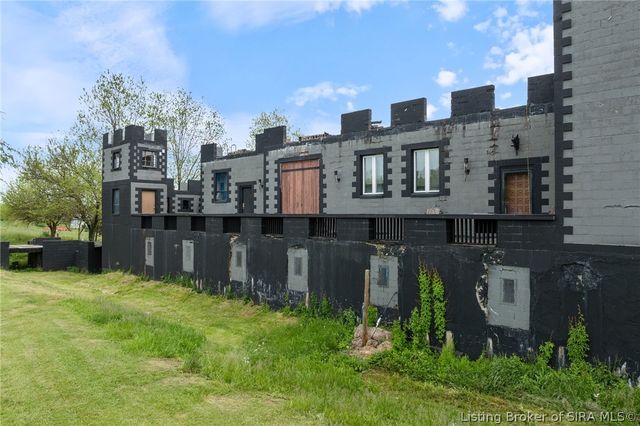 6900 Dave Carr Road, Charlestown, IN 47111