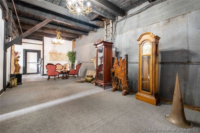 6900 Dave Carr Road, Charlestown, IN 47111