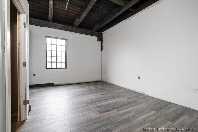 6900 Dave Carr Road, Charlestown, IN 47111