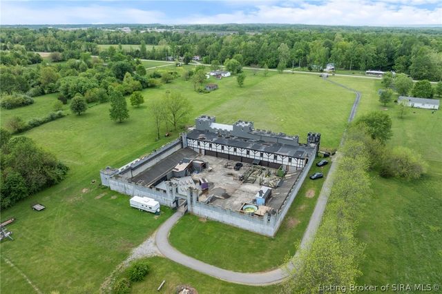 6900 Dave Carr Road, Charlestown, IN 47111