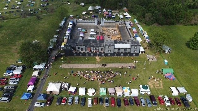 6900 Dave Carr Road, Charlestown, IN 47111