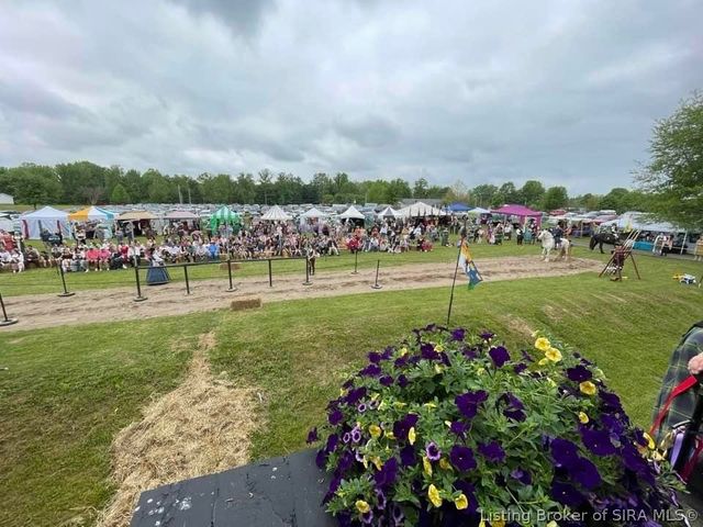 6900 Dave Carr Road, Charlestown, IN 47111