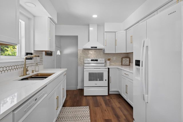 4629 N 77th STREET, Milwaukee, WI 53218