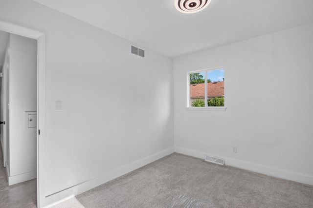 4629 N 77th STREET, Milwaukee, WI 53218