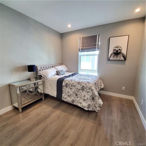2218 Synergy, Irvine, CA 92614