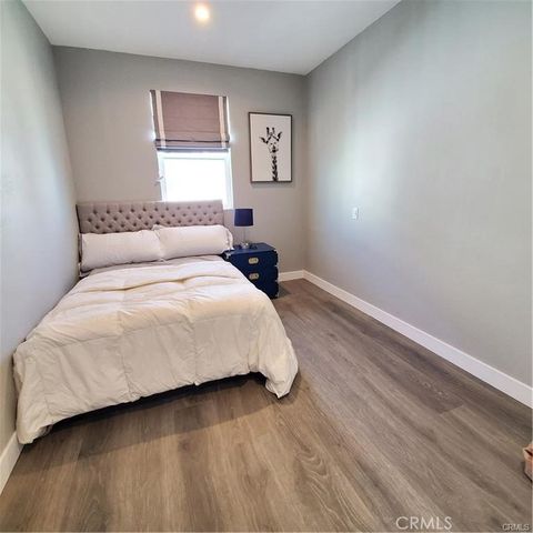 2218 Synergy, Irvine, CA 92614