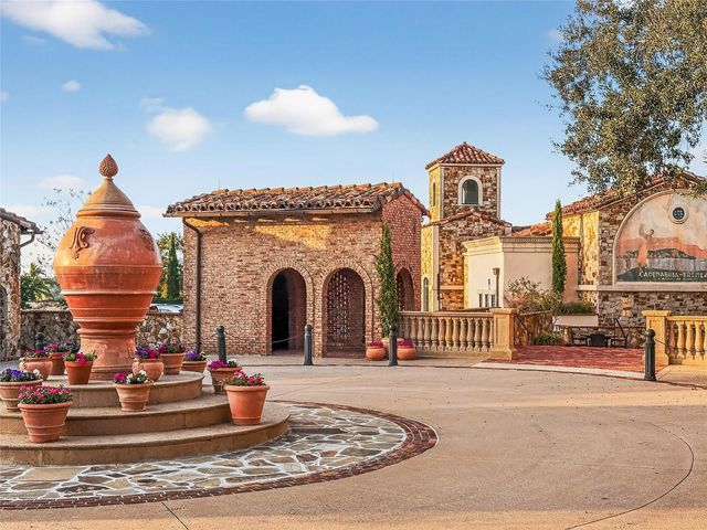 16152 VOLTERRA POINT, Bella Collina, FL 34756