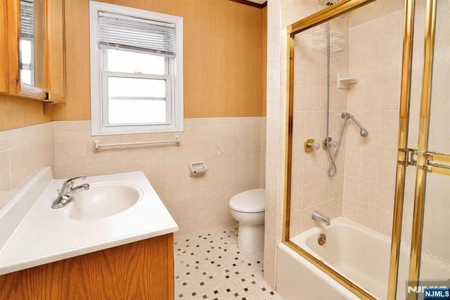 425 Davis Avenue, Kearny, NJ 07032