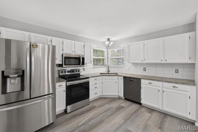 4 Iron Bridge Court, O'fallon, MO 63368