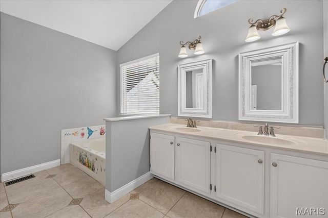 4 Iron Bridge Court, O'fallon, MO 63368