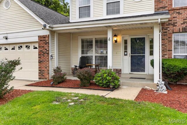 4 Iron Bridge Court, O'fallon, MO 63368