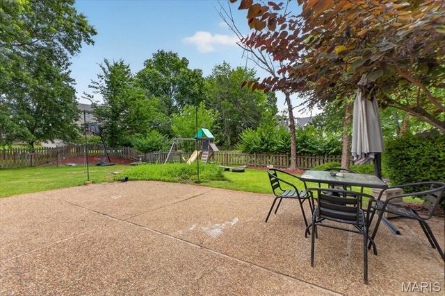 4 Iron Bridge Court, O'fallon, MO 63368