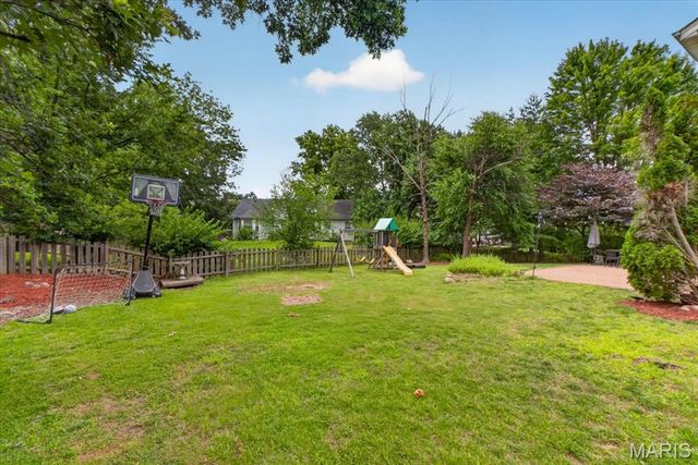 4 Iron Bridge Court, O'fallon, MO 63368