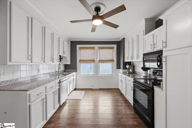 8 Circle Street, Travelers Rest, SC 29690