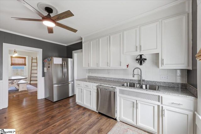 8 Circle Street, Travelers Rest, SC 29690