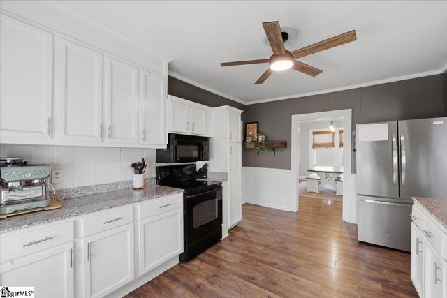 8 Circle Street, Travelers Rest, SC 29690