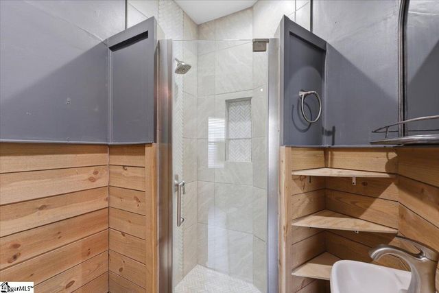 8 Circle Street, Travelers Rest, SC 29690