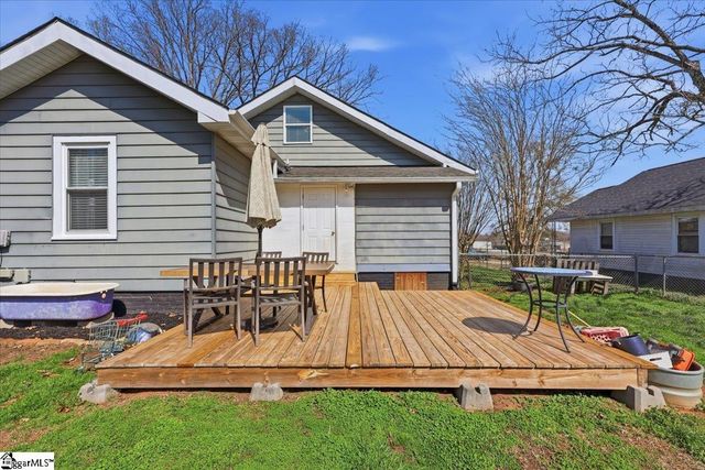 8 Circle Street, Travelers Rest, SC 29690