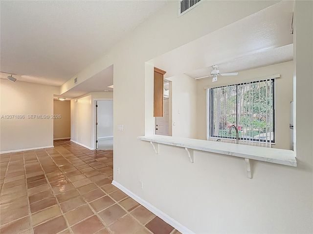 10524 NW 10th Street A-125, Plantation, FL 33322