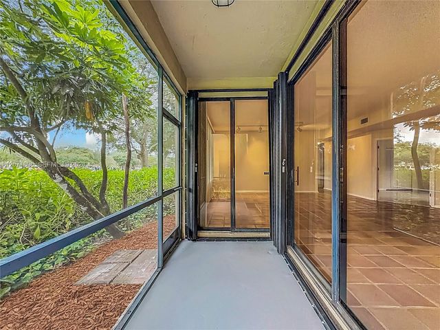 10524 NW 10th Street A-125, Plantation, FL 33322