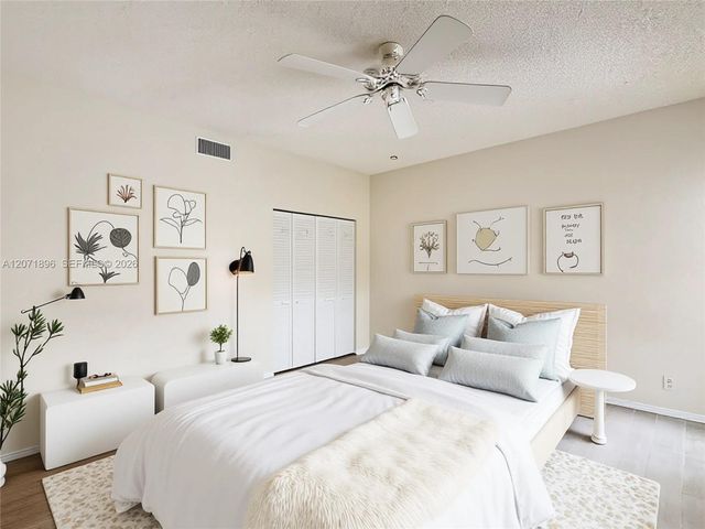 10524 NW 10th Street A-125, Plantation, FL 33322