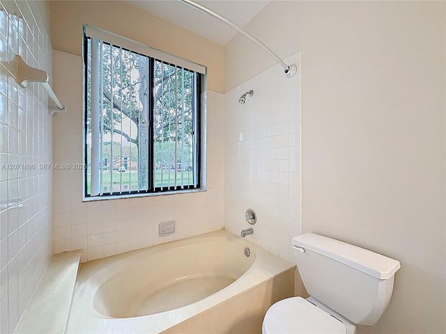 10524 NW 10th Street A-125, Plantation, FL 33322