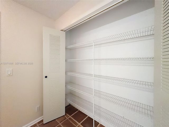 10524 NW 10th Street A-125, Plantation, FL 33322