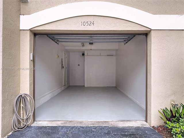 10524 NW 10th Street A-125, Plantation, FL 33322