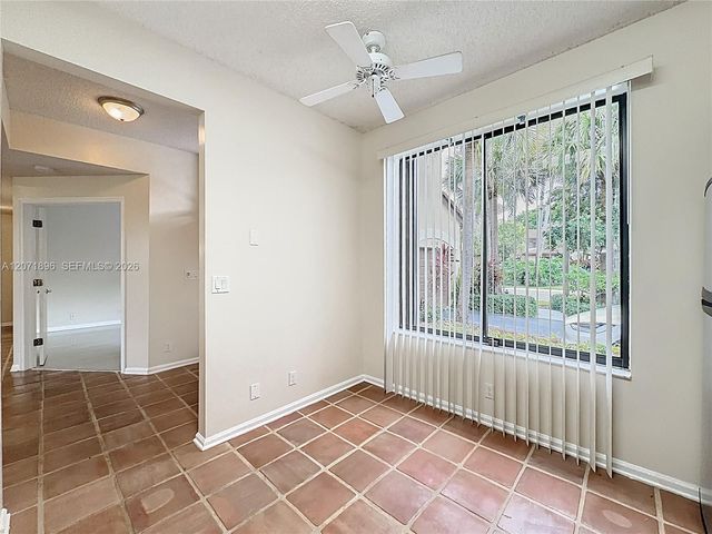 10524 NW 10th Street A-125, Plantation, FL 33322