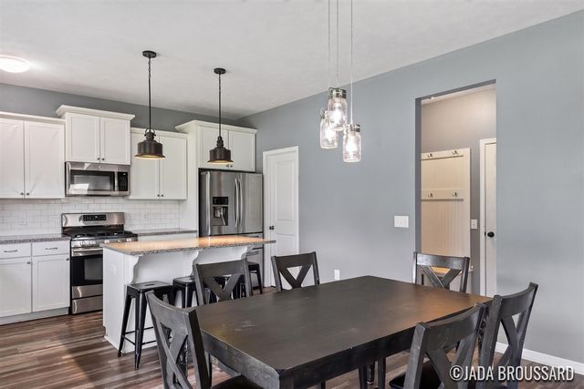 1162 Springview Court, Middleville, MI 49333