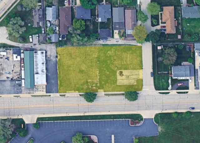 1226 Plainfield Road, Joliet, IL 60435
