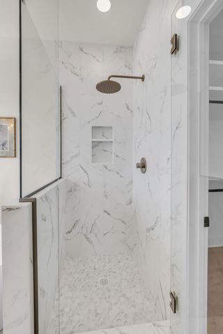 2073 Dinan Ct, Spring Hill, TN 37174