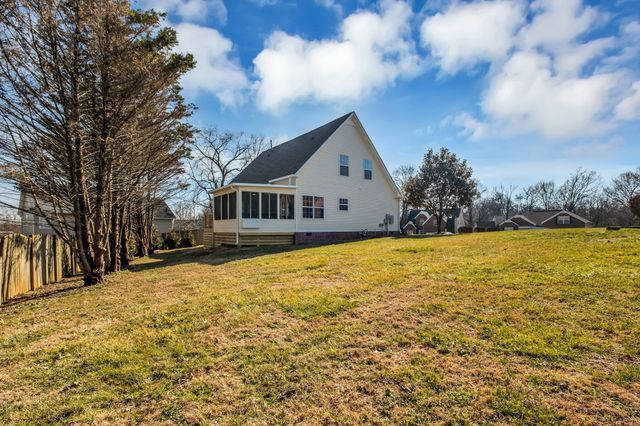 2073 Dinan Ct, Spring Hill, TN 37174