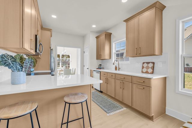 2073 Dinan Ct, Spring Hill, TN 37174