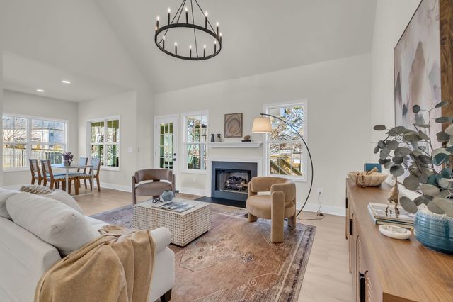 2073 Dinan Ct, Spring Hill, TN 37174