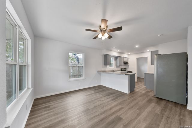 123 Calles, San Antonio, TX 78207