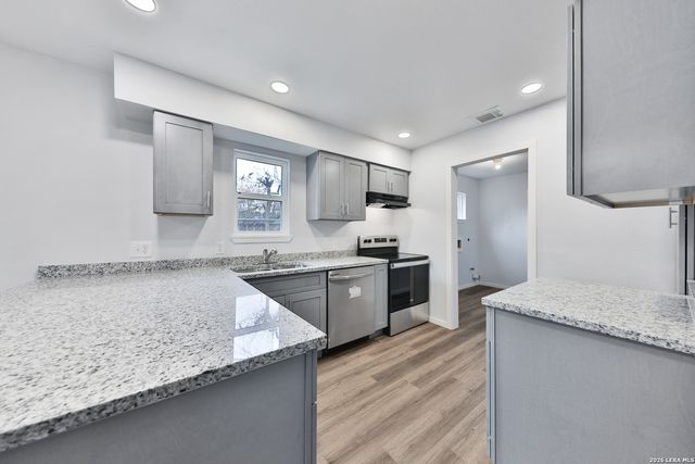 123 Calles, San Antonio, TX 78207