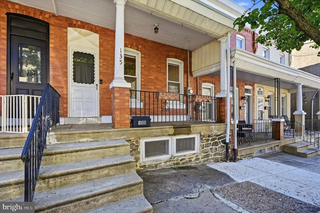 135 HERMIT ST, PHILADELPHIA, PA 19127 — photo 2