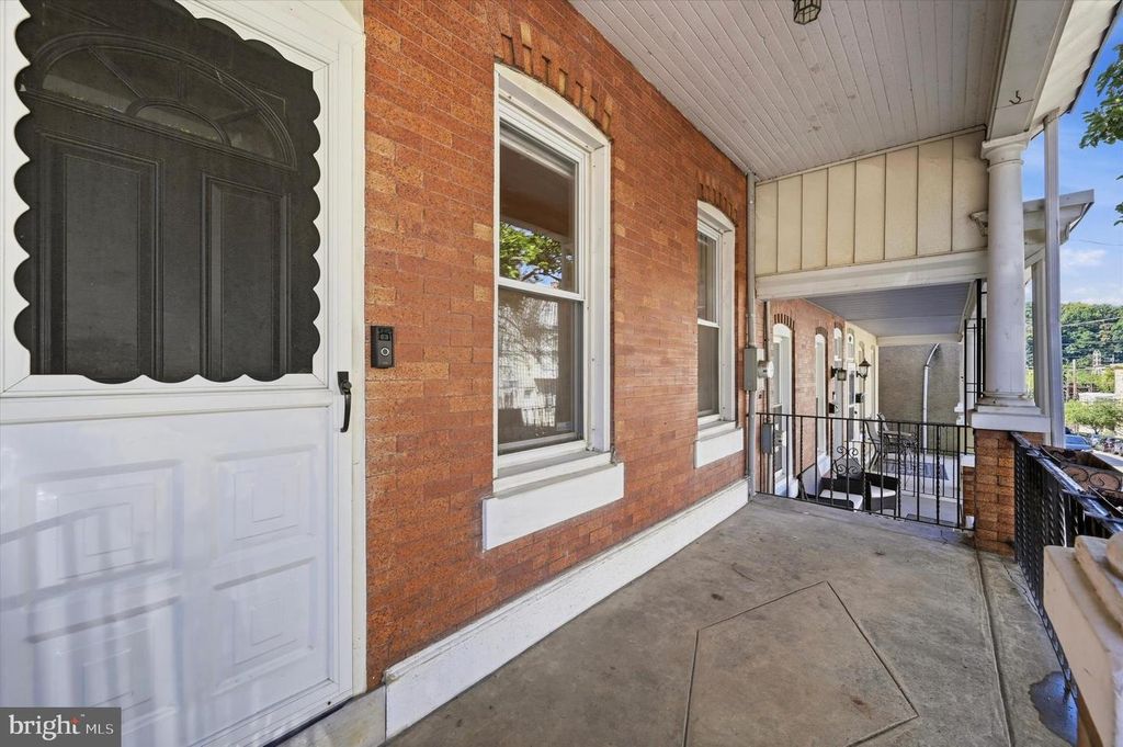 135 HERMIT ST, PHILADELPHIA, PA 19127 — photo 3