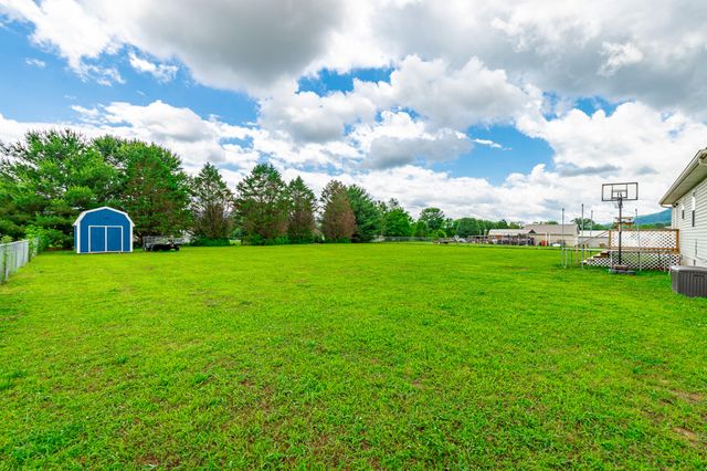 4434 W Valley Road, Dunlap, TN 37327