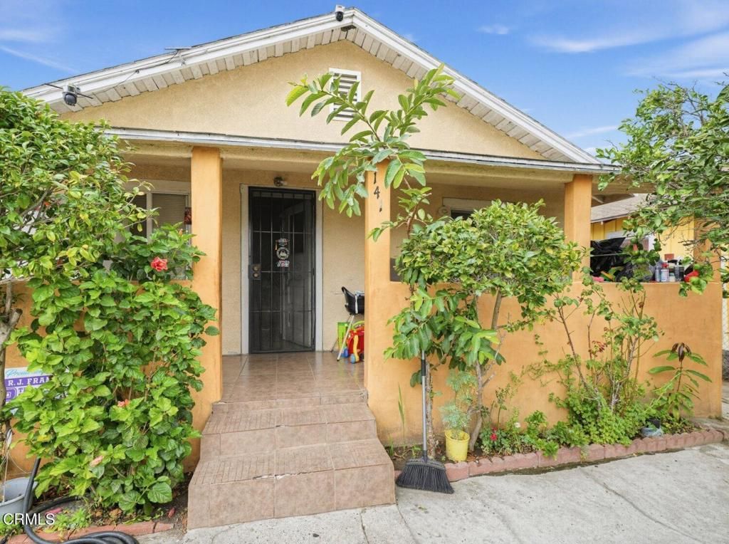 141 S Hayes Avenue, Oxnard, CA 93030