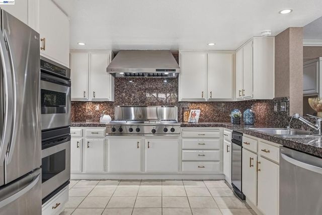 5445 5445 Canyon Crest Dr, San Ramon, CA 94582