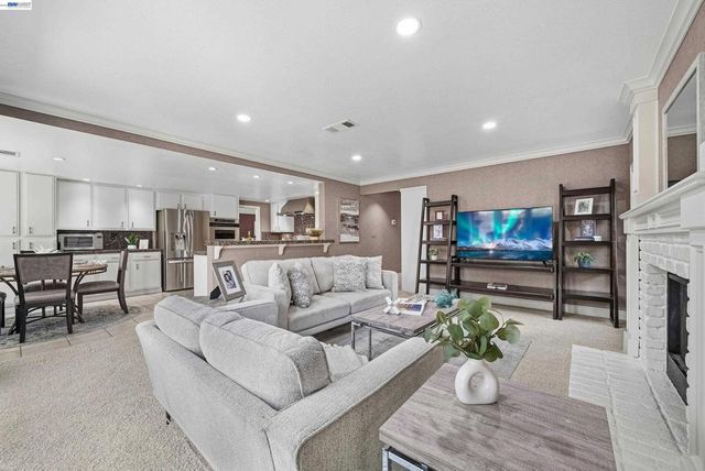 5445 5445 Canyon Crest Dr, San Ramon, CA 94582