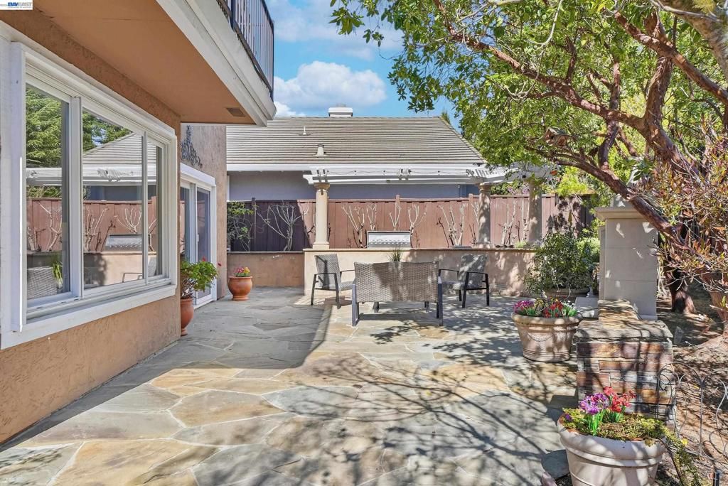 Image 50 of property listing at 5445 5445 Canyon Crest Dr, San Ramon, CA 94582