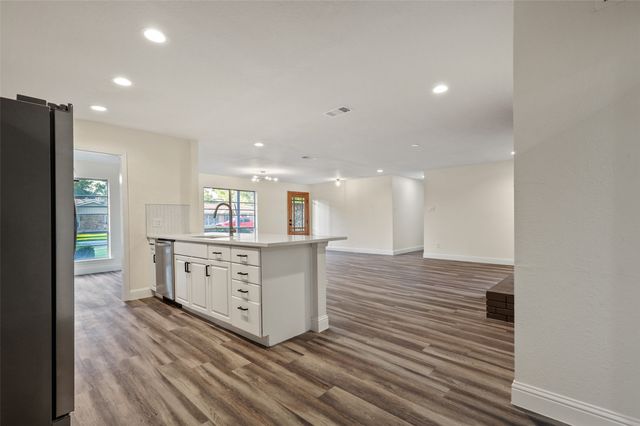 3126 Jubilee Trail, Dallas, TX 75229