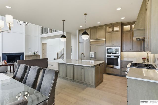 20638 Laurel Avenue, Elkhorn, NE 68022