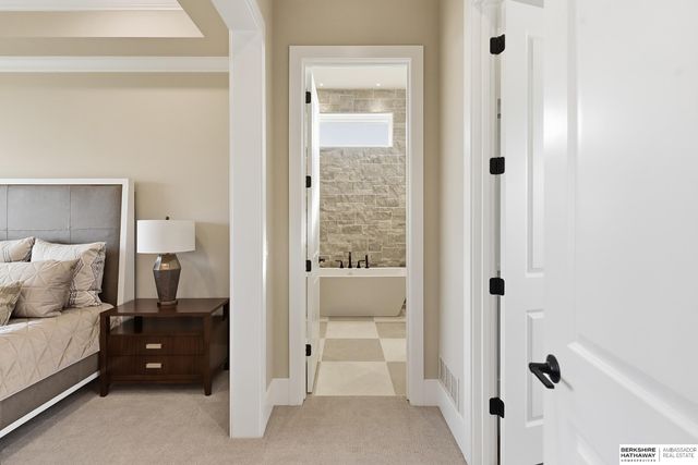 20638 Laurel Avenue, Elkhorn, NE 68022