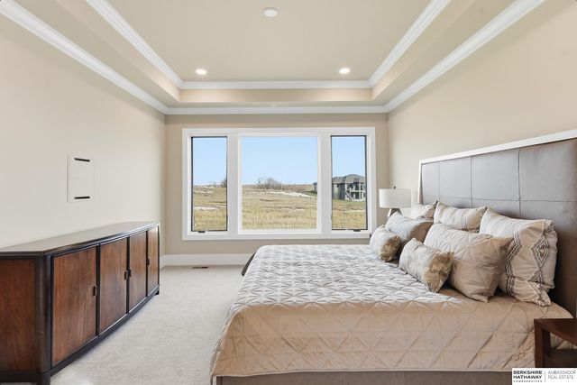 20638 Laurel Avenue, Elkhorn, NE 68022